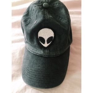Alien Brandy Melville hat